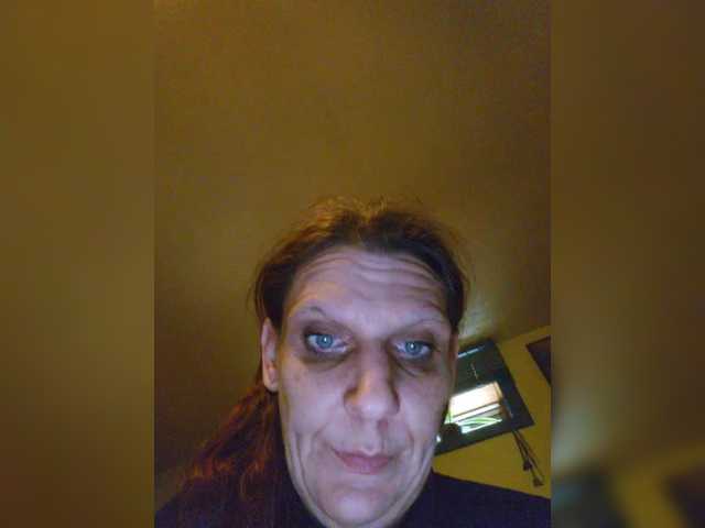 لقطات البث Yourstruly9020