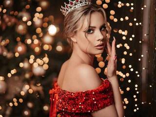 دردشة الفيديو المثيرة YungEllita