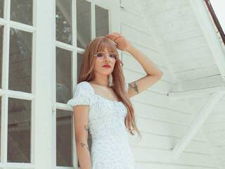 دردشة الفيديو المثيرة YuqiSun