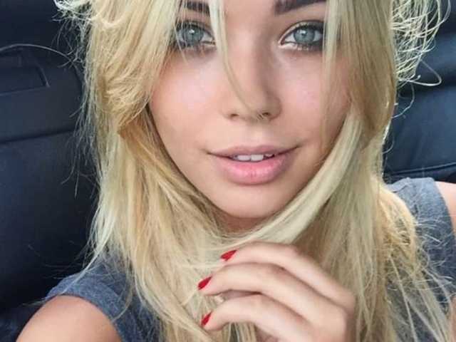 صورة الملف الشخصي AnnaDelvi