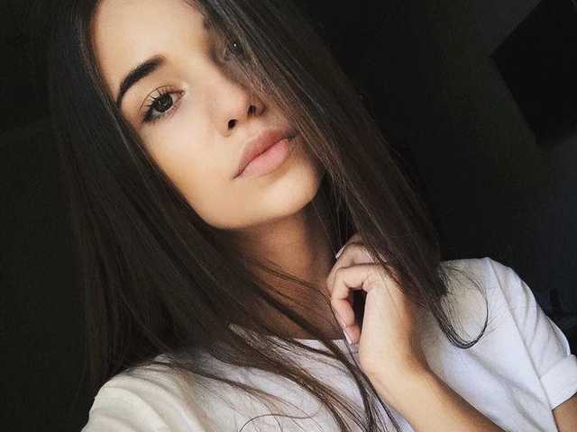 صورة الملف الشخصي AnnaDelvi