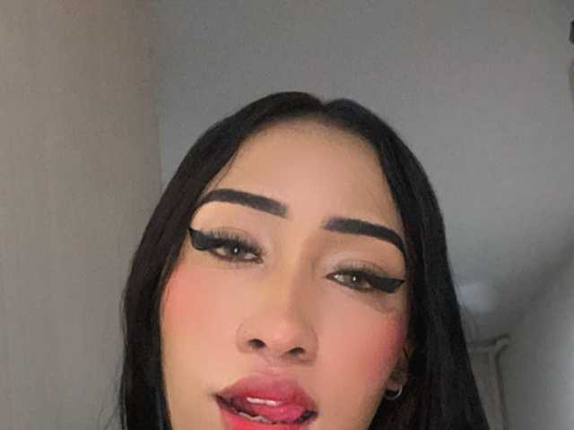 صورة الملف الشخصي Zara-Blaaze
