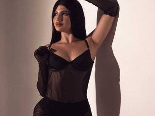 دردشة الفيديو المثيرة ZaraMilan