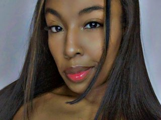 دردشة الفيديو المثيرة ZaraWalker25
