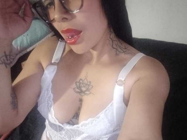 صورة الملف الشخصي Zarina-Onyx