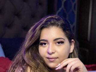 دردشة الفيديو المثيرة ZoeBellee