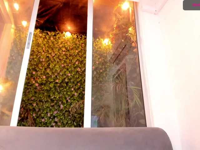 لقطات البث ZoeHill