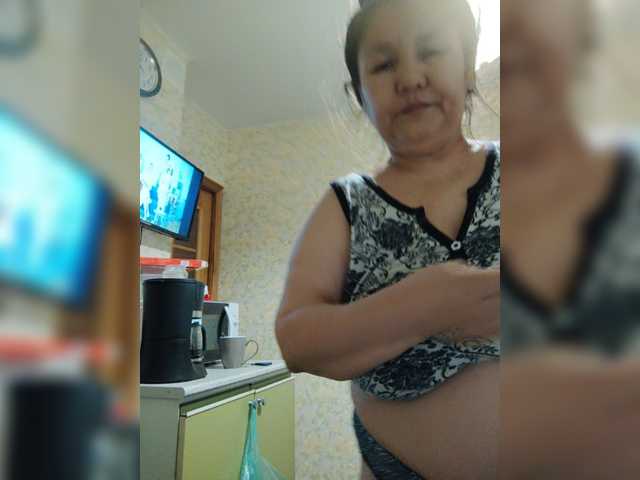 لقطات البث ZulfiyaBruce