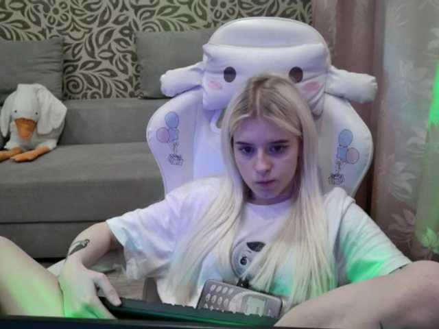 لقطات البث zxcjenny
