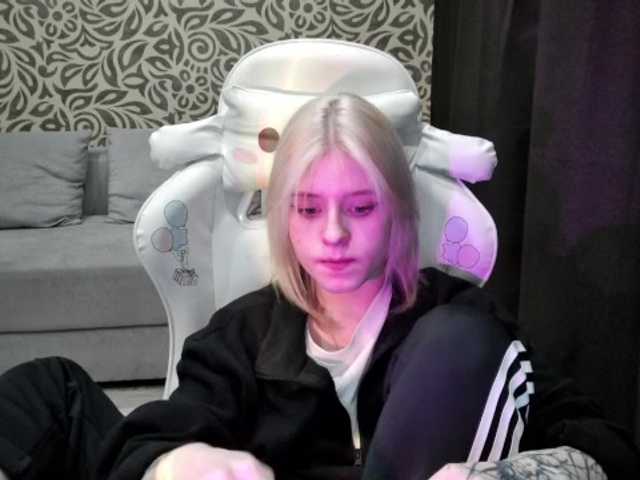 لقطات البث zxcjenny